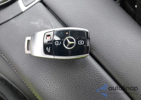 2019 Mercedes-Benz E 450 4Matic из США, поврежденный, VIN WDDZH6JB4KA557712